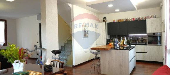 5-Zimmer Haus in Paderno Dugnano, Italy, Nr. 34098 6