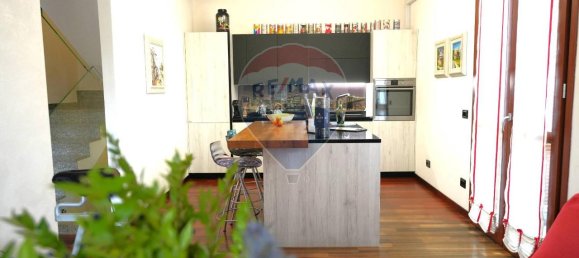 5-Zimmer Haus in Paderno Dugnano, Italy, Nr. 34098 5