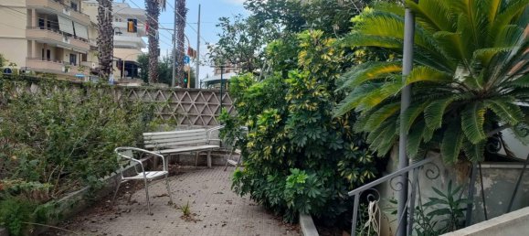 Квартира с 5 комнатами в Gallipoli, Италия № 159265 2