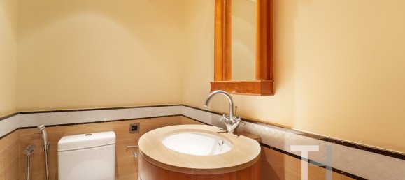 2 bedrooms Apartment in Burj Khalifa, UAE No. 28516 11