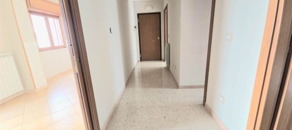 3 bedrooms Apartment in Pontecagnano Faiano, Italy No. 342205 6