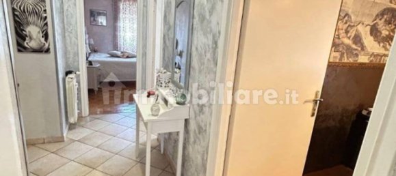 4 bedrooms Apartment in Rome, Italy No. 215977 25