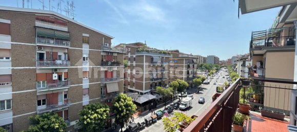 4 bedrooms Apartment in Rome, Italy No. 215977 20
