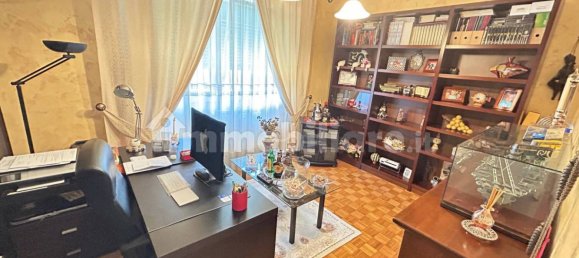 4 bedrooms Apartment in Rome, Italy No. 215977 26