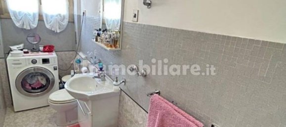 4 bedrooms Apartment in Rome, Italy No. 215977 31