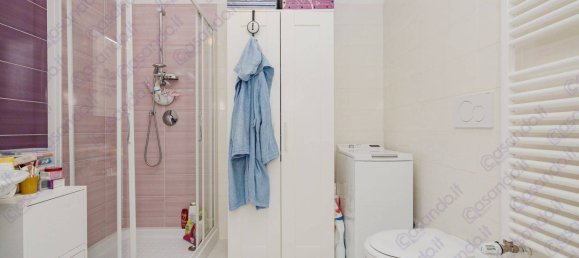 2 bedrooms Apartment in Milan, Italy No. 294595 12