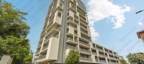 2 bedrooms Apartment in Milan, Italy No. 294595 25