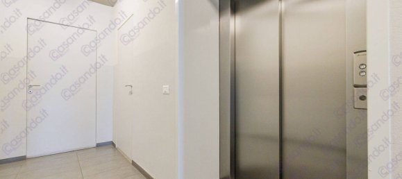 2 bedrooms Apartment in Milan, Italy No. 294595 27