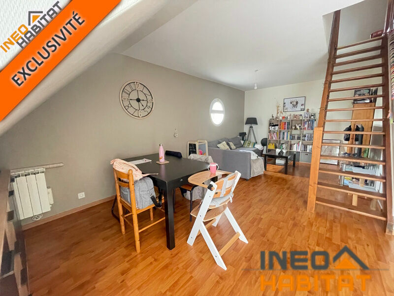 Дуплекс с 2 спальнями в Ла Мезьер, Франция № 195758