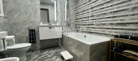 2 bedrooms Maisonette in Sliema, Malta No. 11610 14