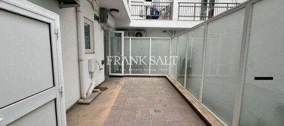 2 bedrooms Maisonette in Sliema, Malta No. 11610 12