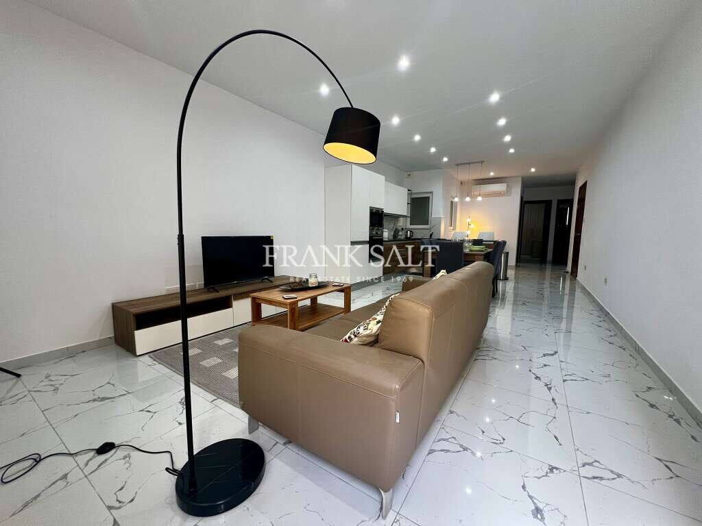 2 bedrooms Maisonette in Sliema, Malta No. 11610