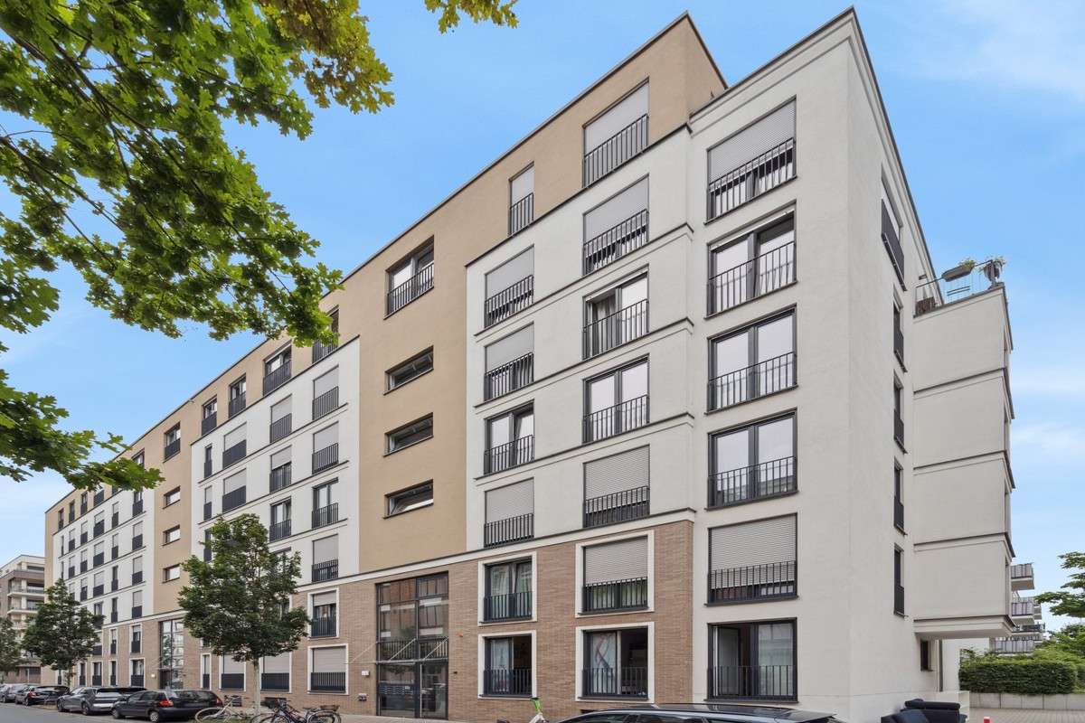 4 bedrooms Apartment in Frankfurt am Main, Germany No. 226238