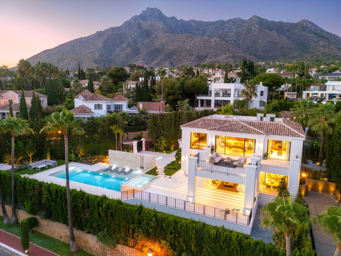 Casa T6 em Marbella, Spain N.º 130993