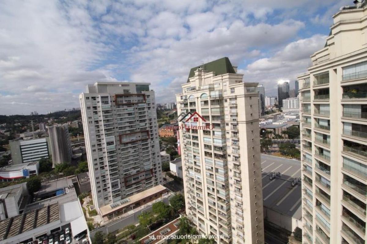 Apartamento de 3 dormitorios en Sao Paulo, Brazil No. 462863
