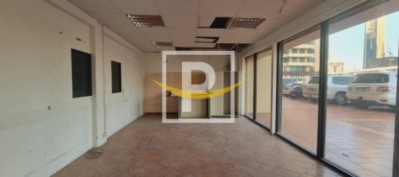 470.5m² Shop in Sheikh Zayed Road, UAE No. 5976 4