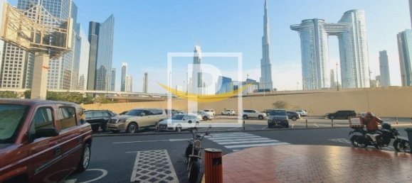 470.5m² Shop in Sheikh Zayed Road, UAE No. 5976 7