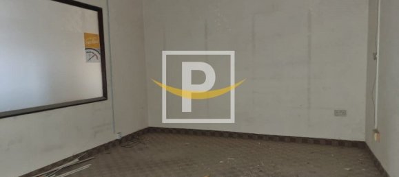 470.5m² Shop in Sheikh Zayed Road, UAE No. 5976 9