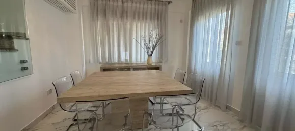 5 chambres Villa à Pyrgos, Cyprus No. 3893 20