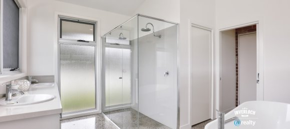 Granja de 4 dormitorios en Middle Tarwin, Australia No. 971 25