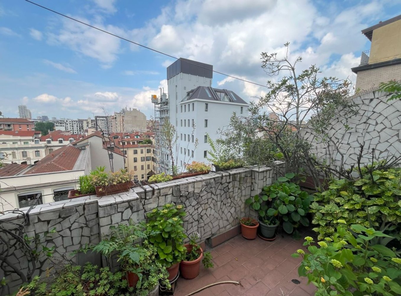 2-salle Appartement à Milan, Italy No. 339107