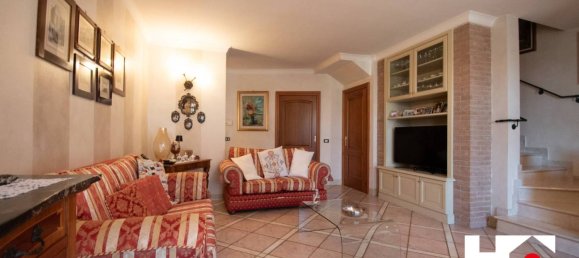 Дом с 3 спальнями в Оспиталетто, Италия № 14410 11