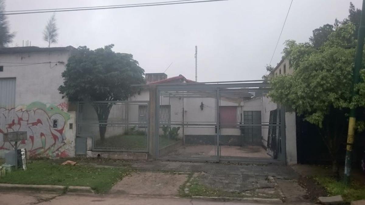 3 bedrooms House in Ituzaingo, Argentina No. 62624