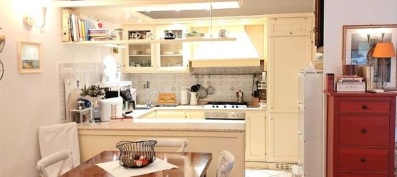 4 Schlafzimmer Wohnung in Prato, Italy, Nr. 323168 21