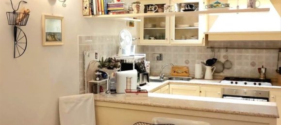 4 Schlafzimmer Wohnung in Prato, Italy, Nr. 323168 23