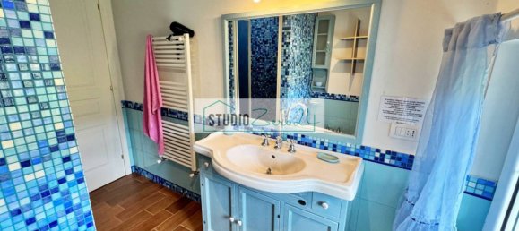 6 bedrooms Villa in Pietrasanta, Italy No. 325621 32