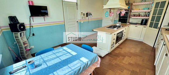 6 bedrooms Villa in Pietrasanta, Italy No. 325621 11