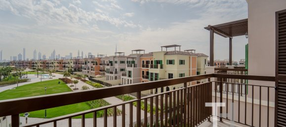 3 bedrooms Townhouse in Jumeirah, UAE No. 28457 13