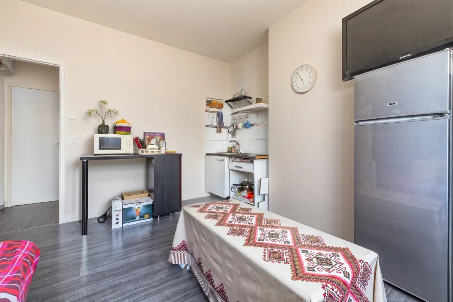 1 bedroom Apartment in Villeneuve-Saint-Georges, France No. 328979