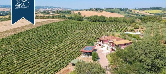 6 bedrooms Land in Fano, Italy No. 320314 4