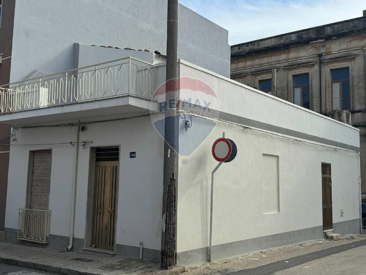 2 bedrooms House in Pachino, Italy No. 357410