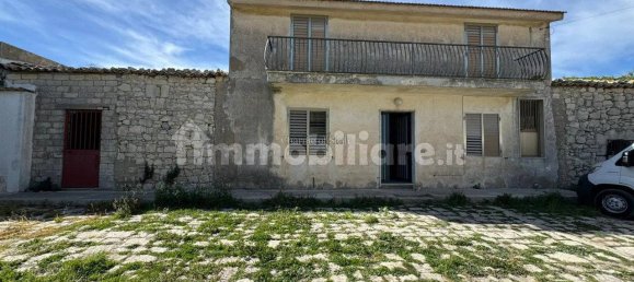 2 bedrooms House in Ragusa, Italy No. 353568 4