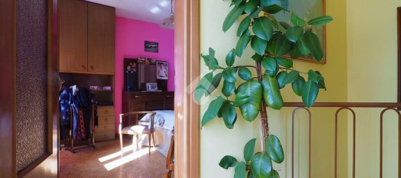 Дом с 5 комнатами в Куаренья Черрето, Италия № 227122 20