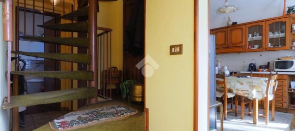 Дом с 5 комнатами в Куаренья Черрето, Италия № 227122 27