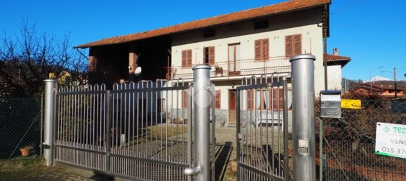 Дом с 5 комнатами в Куаренья Черрето, Италия № 227122 31