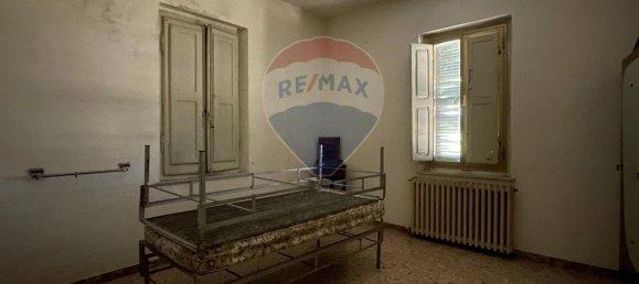 10 rooms House in Belvedere Ostrense, Italy No. 6550 8