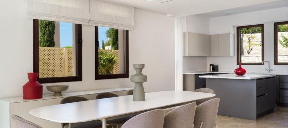 4 bedrooms Villa in Paphos, Cyprus No. 10369 14