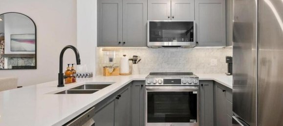 3 bedrooms House in British Columbia, Canada No. 1183 9