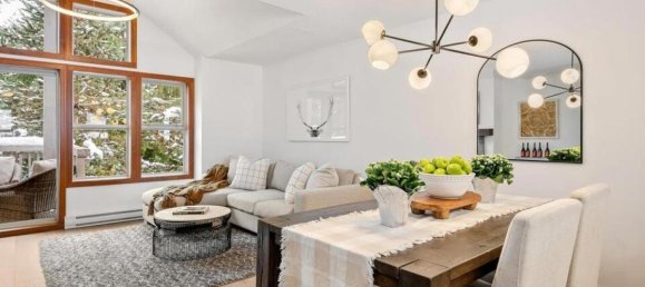 3 bedrooms House in British Columbia, Canada No. 1183 3