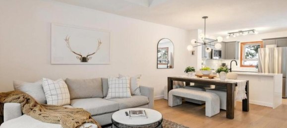 3 bedrooms House in British Columbia, Canada No. 1183 6