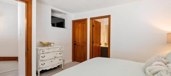 3 bedrooms House in British Columbia, Canada No. 1183 12