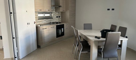 Дом с 8 комнатами в Кастель Вольтурно, Италия № 254865 11