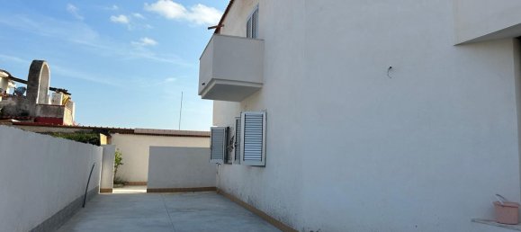 Дом с 8 комнатами в Кастель Вольтурно, Италия № 254865 8