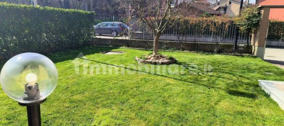 3 bedrooms Villa in Carmagnola, Italy No. 129029 13