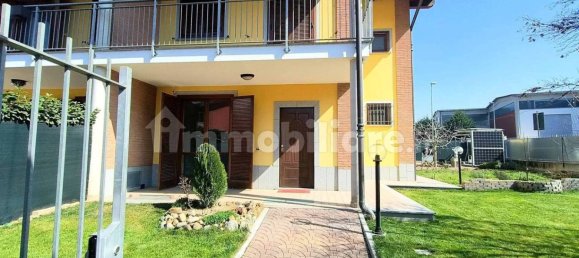 3 bedrooms Villa in Carmagnola, Italy No. 129029 3