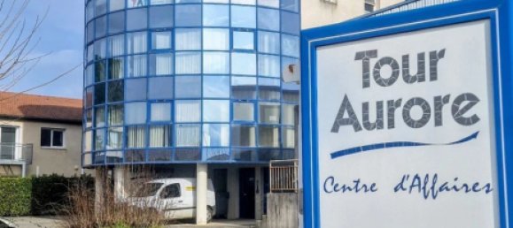  مكتب في Valence, France 80متر مربع رقم 202357 2